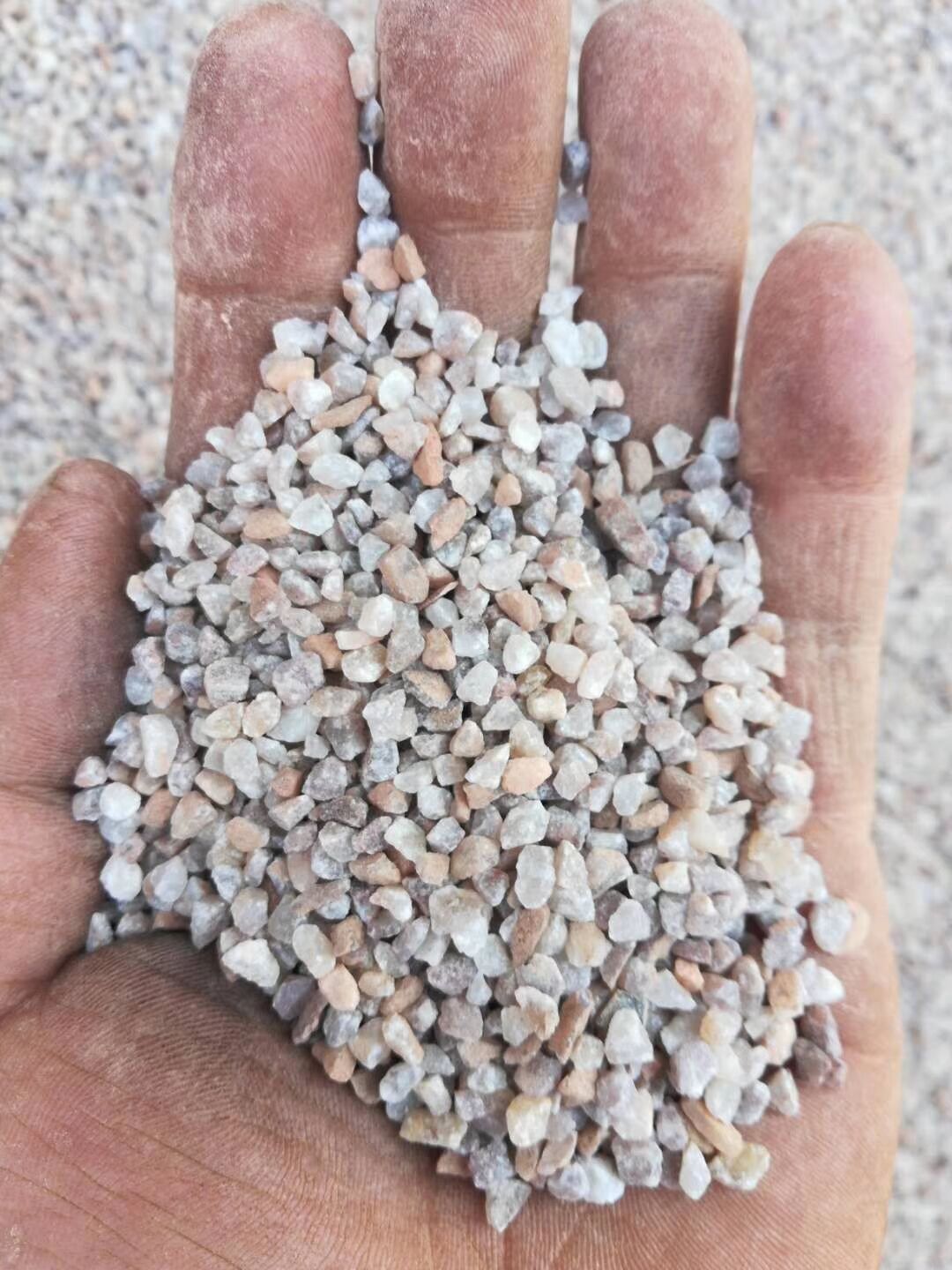 大庆石英砂独特的化学性决定了其应用